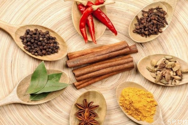 一般肠炎的症状有哪些,肠炎是什么症状? 一般肠炎的症状有哪些,肠炎是什么症状?