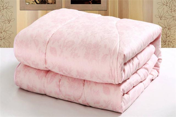 蚕丝被为什么不暖和,蚕丝被怎么不暖和