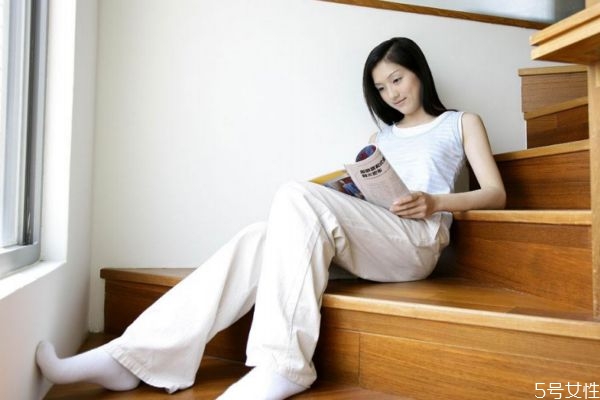 经常痛经是什么原因引起的,为什么会有姨妈痛 经常痛经是什么原因引起的,为什么会有姨妈痛