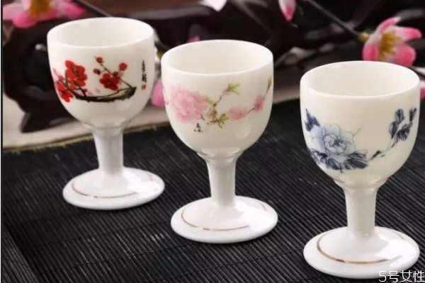 酒精有什么作用呢,酒精有啥作用 酒精有什么作用呢,酒精有啥作用