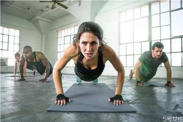 早晚体重相差不大是什么原因,早晚体重差别大原因