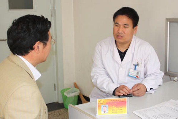 黑色素瘤病变什么症状,黑色素瘤会癌变