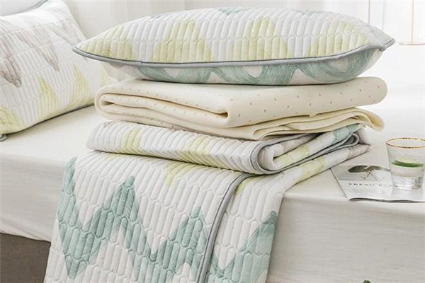 乳胶凉席可以用洗衣液机洗吗?,乳胶凉席可以用洗衣机洗吗