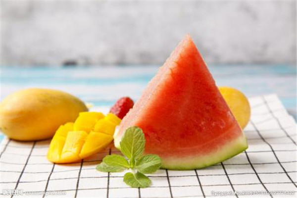 经期能吃西瓜吗(经期能吃西瓜吗?)