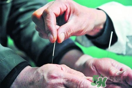 欧美橘色眼妆画法(橘色眼妆画法步骤图)