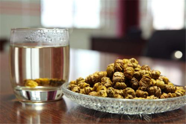 吃铁皮石斛会拉肚子吗(吃铁皮石斛会拉肚子吗)