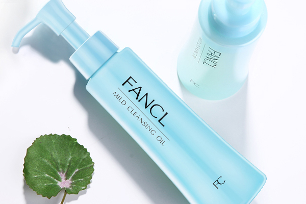 人人都需要用卸妆油吗(为什么要用卸妆油)