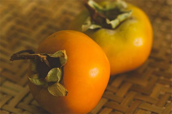 脆柿子怎么催熟(脆柿子怎么催熟最简单的方法)