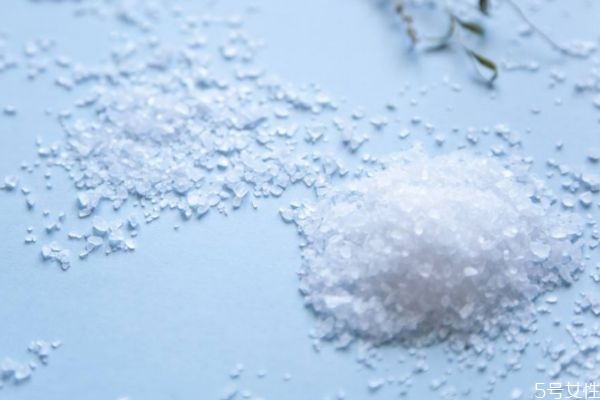 海盐能代替食用盐吗(海盐能代替食用盐吗)