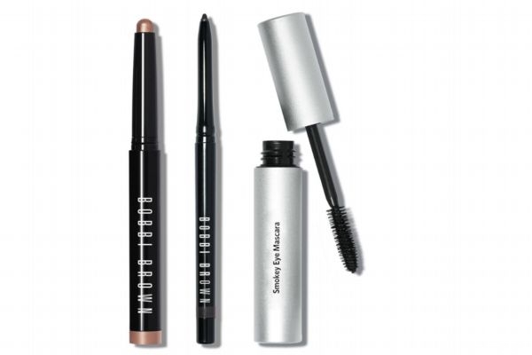 睫毛打底膏的正确用法(睫毛打底膏怎么用)