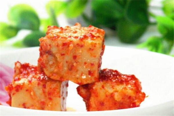 腐乳怎么保存不容易坏(腐乳在常温下储存会坏吗)