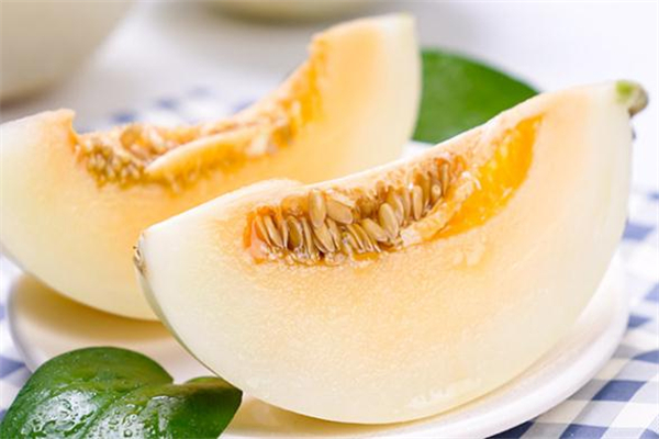 香瓜有酒味还能吃吗(香瓜有酒味还能吃吗)