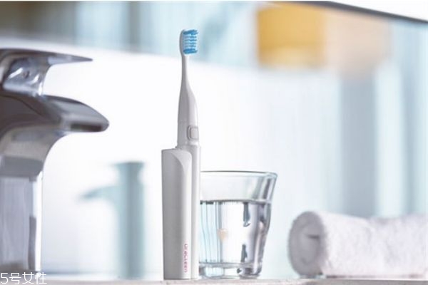 电动牙刷怎么选择,购买电动牙刷需要注意什么