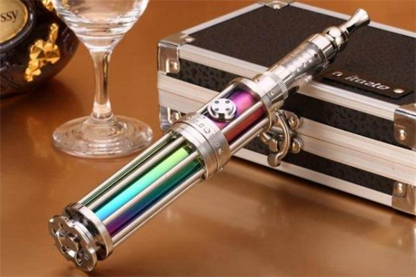 为什么抽电子烟会有口臭,感觉电子烟抽的口臭是什么情况