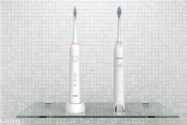 电动牙刷如何正确使用,如何使用电动牙刷正确刷牙 电动牙刷如何正确使用,如何使用电动牙刷正确刷牙