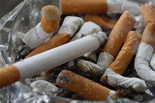 吸烟会导致失明吗