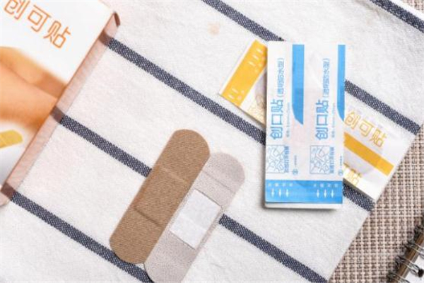 用完的创可贴属于什么垃圾,创可贴是什么垃圾?
