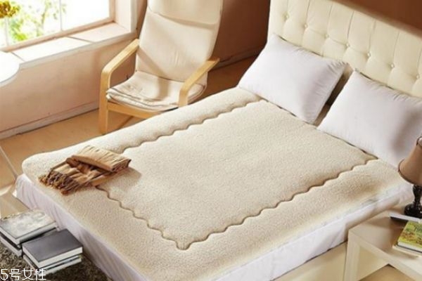 羊毛被多久洗一次,羊毛被清洗一次多少钱 羊毛被多久洗一次,羊毛被清洗一次多少钱