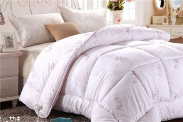 七孔被和四孔被的区别,4孔被和7孔被的区别 七孔被和四孔被的区别,4孔被和7孔被的区别