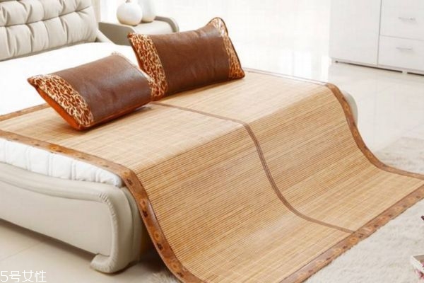 新生儿可以睡凉席吗,月子期间可以睡凉席吗?