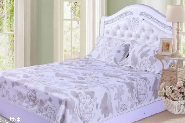 凉席怎么收纳,竹凉席收纳前怎么处理