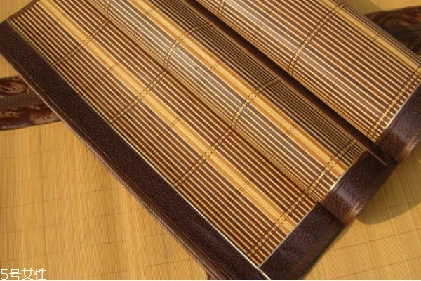 清洗凉席的最佳方法,洗凉席用什么洗最干净