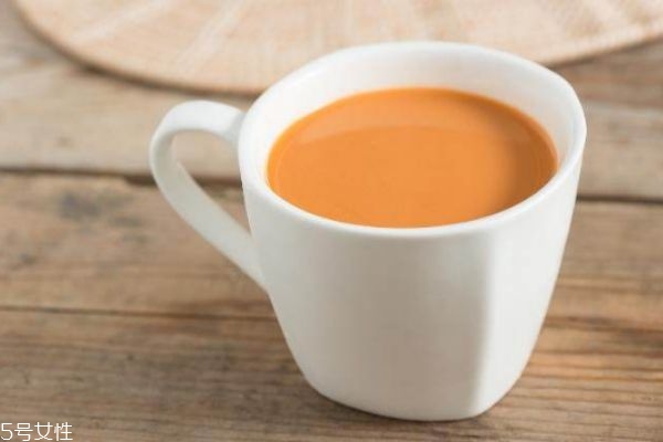 喝奶茶的危害有多大,喝奶茶的危害图片大全