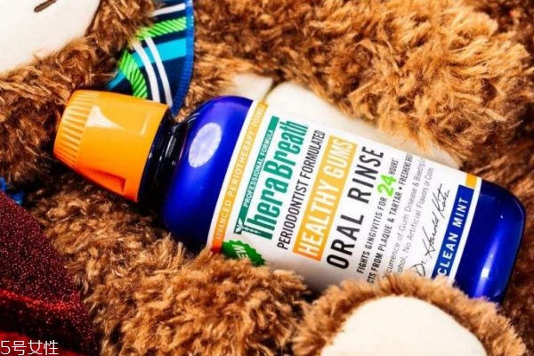 漱口水使用注意事项,用漱口水的正确使用方法 漱口水使用注意事项,用漱口水的正确使用方法