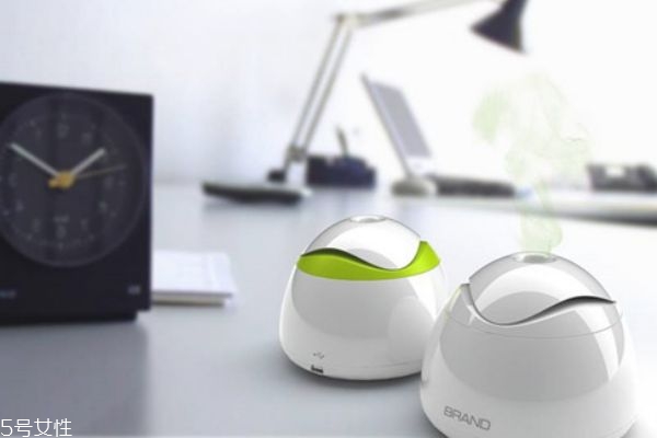 家用加湿器用什么水,加湿器用什么水好