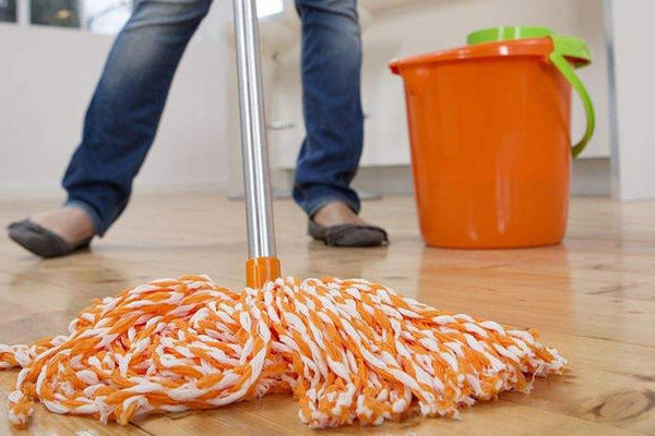 怎样给木地板打蜡保养,实木地板打蜡 怎样给木地板打蜡保养,实木地板打蜡