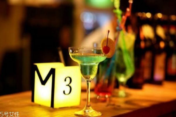 喝酒上脸好不好,喝酒上脸好不好是怎么回事