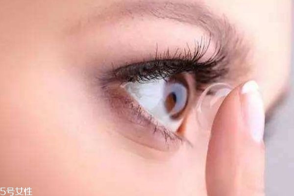 佩戴隐形眼镜的注意事项,戴隐形眼镜的注意事项
