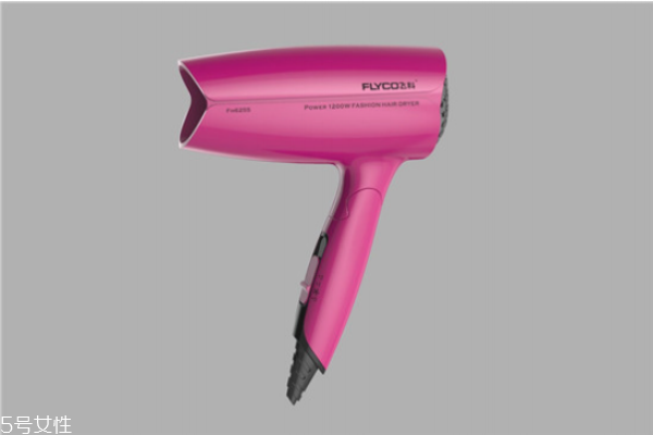 吹风机的使用方法和注意事项,如何正确使用吹风机 吹风机的使用方法和注意事项,如何正确使用吹风机