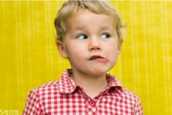 口角炎症状表现是什么,口角炎症状图片