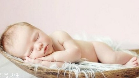 睡觉突然抖一下的原因,睡觉有时突然抖一下的原因