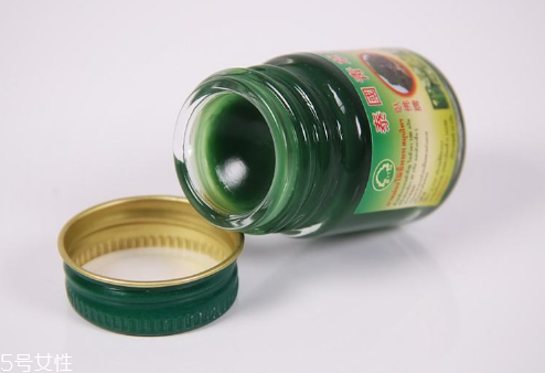青草膏能涂脸上吗,青草药膏可以擦脸上吗