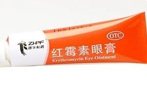 红霉素眼膏涂眼皮上有效果吗,红霉素眼膏可以涂抹眼皮吗