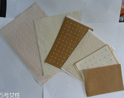 贴膏药时间久了有什么危害?,膏药贴久了有副作用吗