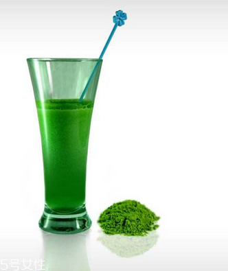 早上空腹喝青汁有什么好处,空腹喝青汁好吗
