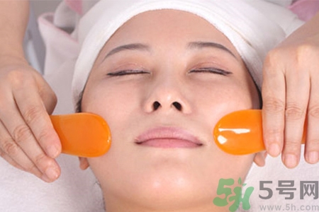 怎样自己在家刮痧缓解不适(自己在家如何刮痧) 怎样自己在家刮痧缓解不适(自己在家如何刮痧)