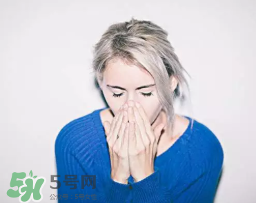 不同阶段的咳嗽怎么治(咳嗽分为几个阶段才能治愈)