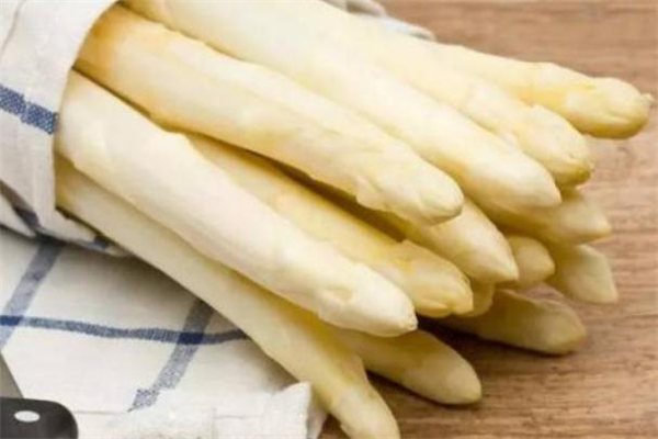 白芦笋的功效和作用(芦笋的作用和功效)