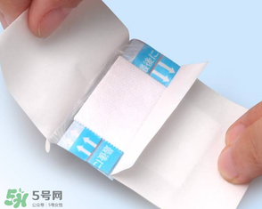 护脐贴多久换一次好(肚脐贴多久换一次)