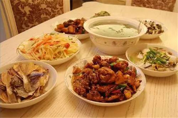 记住晚餐这3个禁忌(晚餐要不要吃)