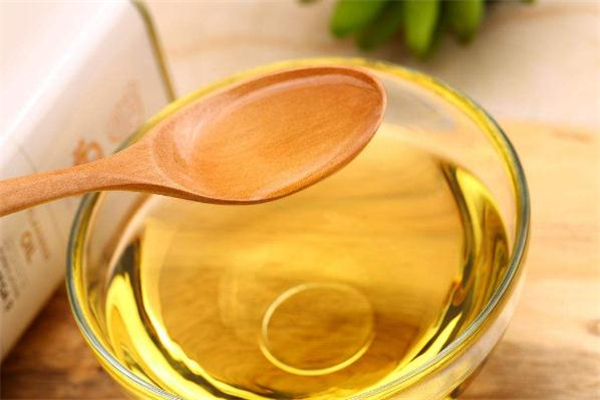 大豆油的功效和作用(大豆油的功效和作用和副作用)