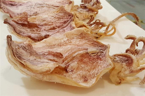 鱿鱼干怎么泡发(鱿鱼干怎么泡发才松软)