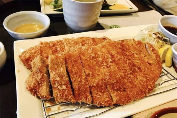 炸猪排的做法(炸猪排的做法和腌制法) 炸猪排的做法(炸猪排的做法和腌制法)