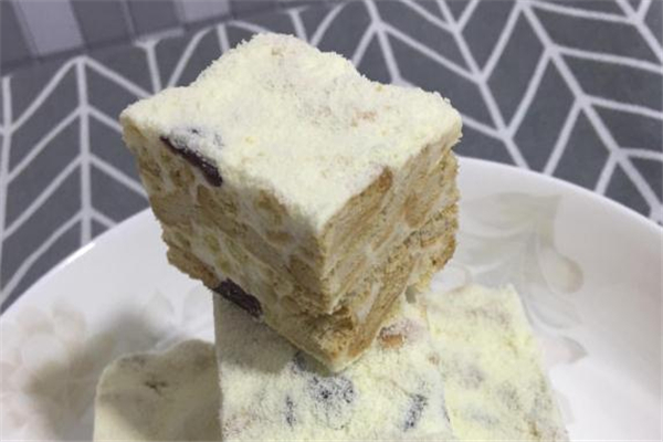 铁锅做雪花酥小技巧(做雪花酥用普通铁锅)