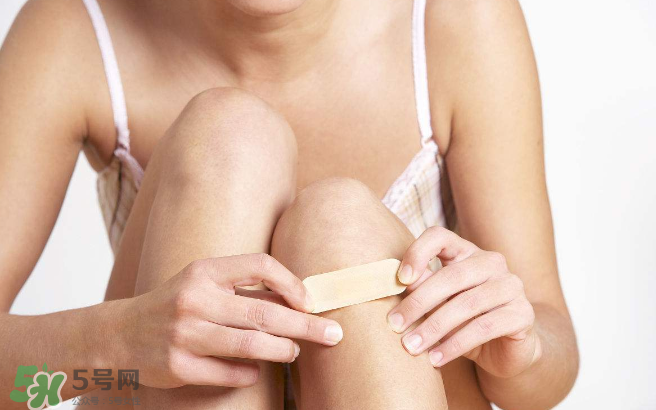 风湿的症状(风湿的症状有哪些表现)