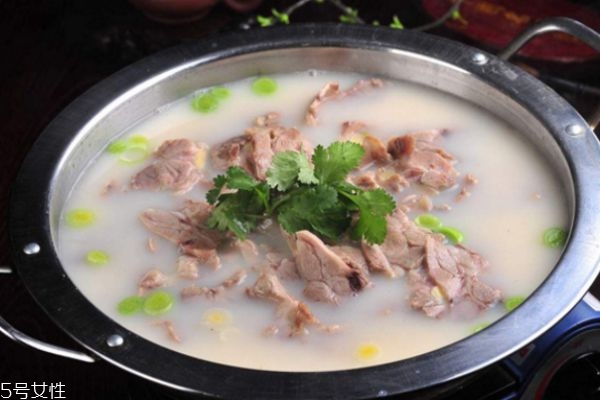 羊排骨炖汤的做法(羊排骨炖汤的做法大全) 羊排骨炖汤的做法(羊排骨炖汤的做法大全)